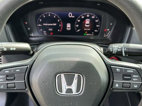 Used 2023 Honda Accord EX image 12