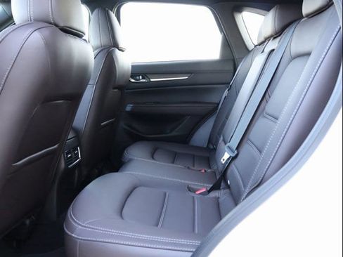 New 2025 MAZDA CX-5 Signature image 19