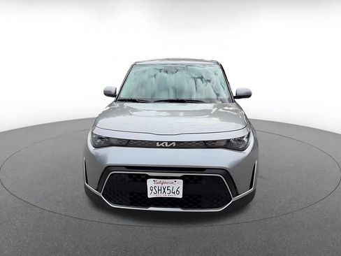 Used 2025 Kia Soul LX w/ LX Technology Package FWD image 4