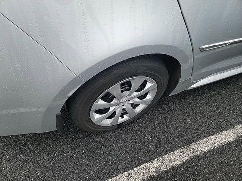 Used 2024 Toyota Corolla LE image 5