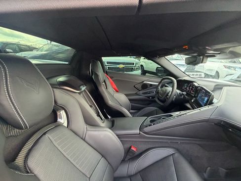 Used 2025 Chevrolet Corvette Stingray Preferred Conv w/ Z51 Performance Package RWD image 15