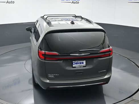 Used 2023 Chrysler Pacifica Limited image 51