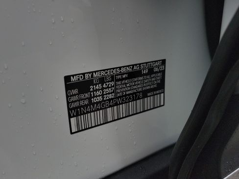 Certified 2023 Mercedes-Benz GLB 250 image 30