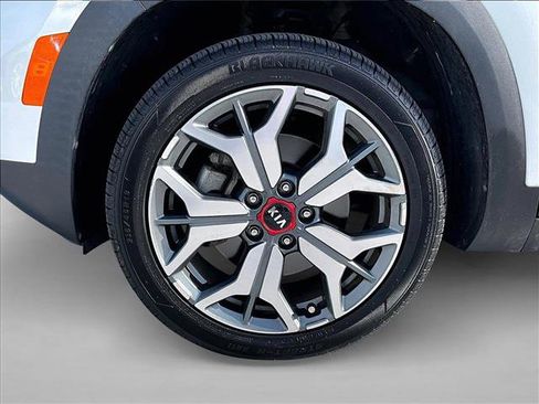 Used 2021 Kia Seltos S image 10