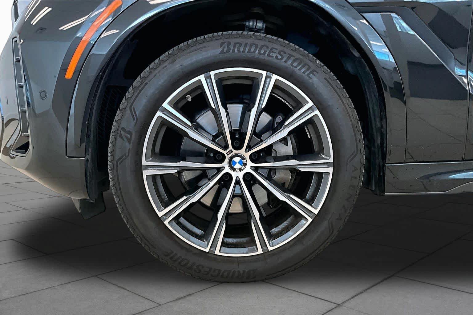 Used 2026 BMW X6 xDrive40i AWD/4WD image 10