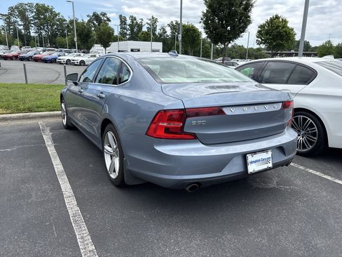 Used 2017 Volvo S90 T5 Momentum w/ Convenience Package FWD image 18