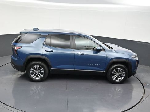 Used 2025 Chevrolet Equinox LT FWD image 24