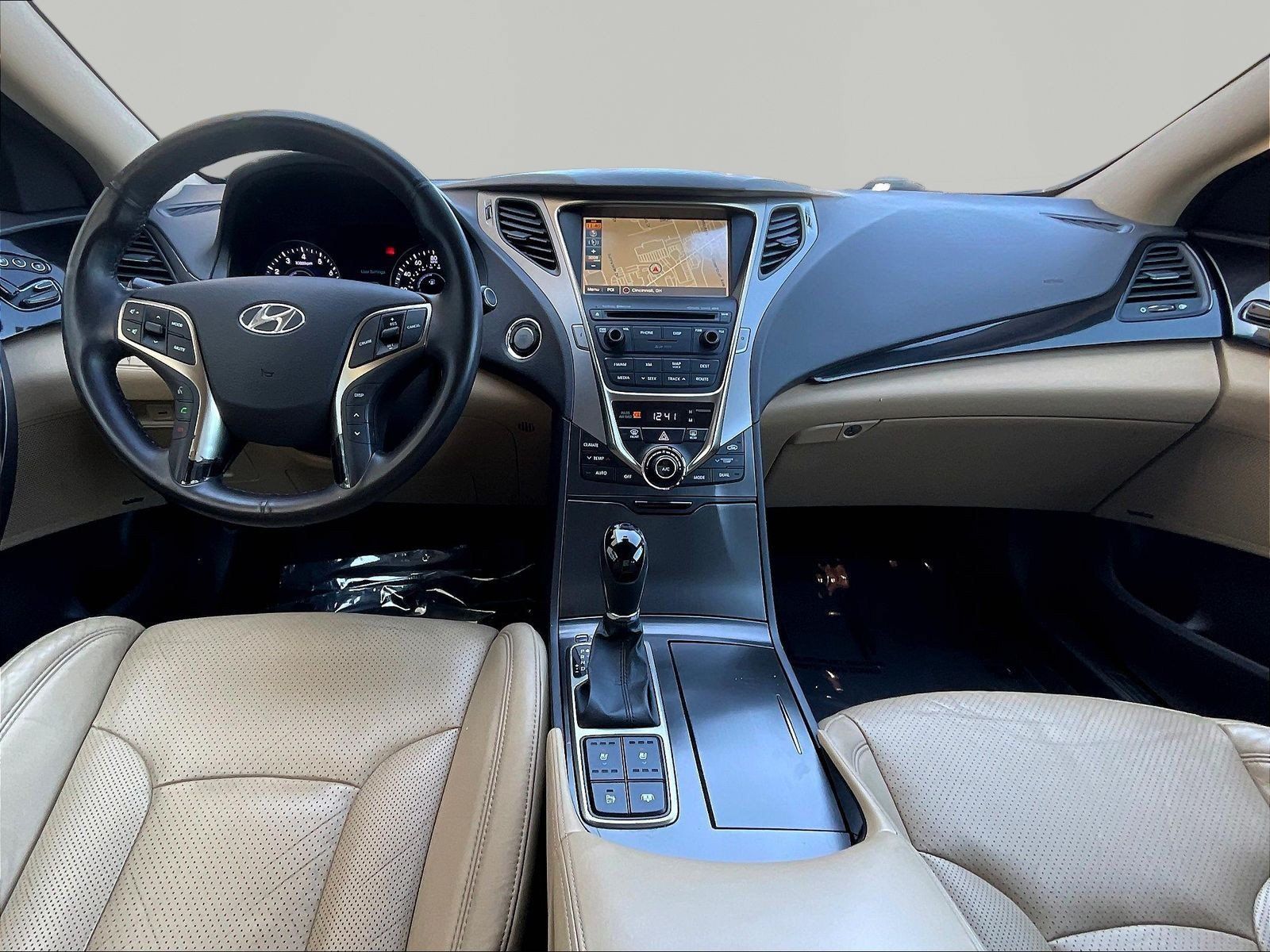 Used 2014 Hyundai Azera Limited w/ Option Group 02 FWD image 7