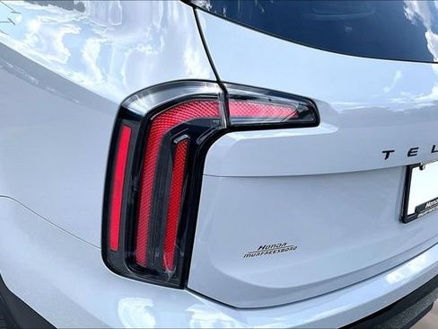 Used 2025 Kia Telluride SX X-Line AWD/4WD image 21