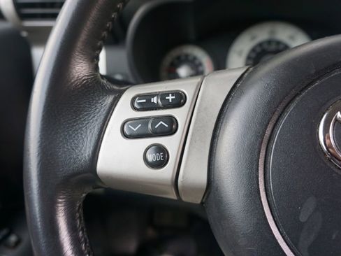 Used 2007 Toyota FJ Cruiser 2WD image 5