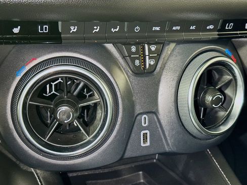 Certified 2024 Chevrolet Blazer LT w/ Convenience Package FWD image 13