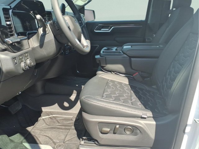 New 2026 Chevrolet Silverado 1500 RST w/ RST Select Package AWD/4WD image 16