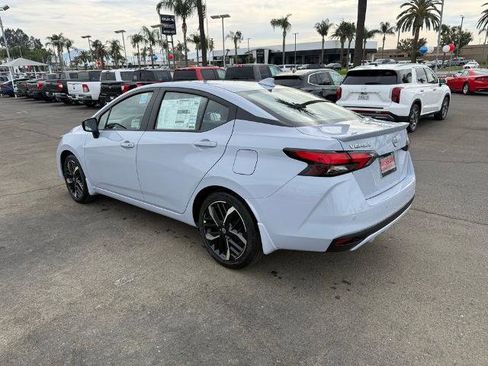 New 2025 Nissan Versa SR w/ Trunk Package image 4