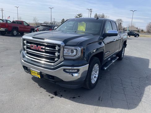 Used 2017 GMC Sierra 1500 SLT w/ SLT Premium Package image 4