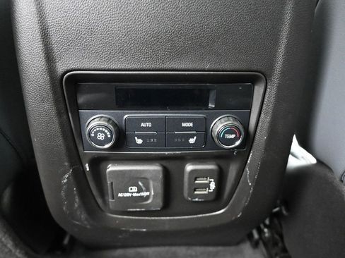 Used 2021 Buick Enclave Premium w/ Sun and Sites Package image 15