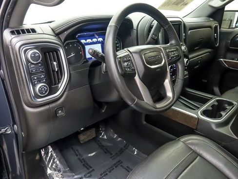 Used 2021 GMC Sierra 1500 Denali w/ Denali Premium Package AWD/4WD image 10