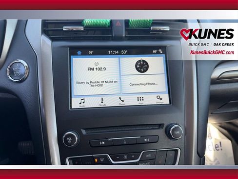 Used 2017 Ford Fusion SE w/ Equipment Group 201A image 15