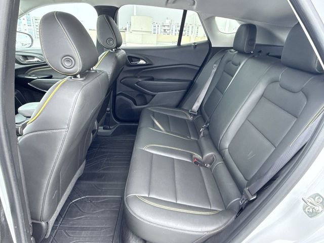 Used 2025 Chevrolet Trax ACTIV w/ Sunroof Package FWD image 23