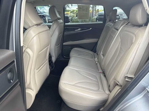 Used 2021 Lincoln Nautilus Reserve FWD image 18