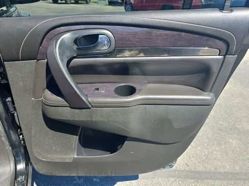 Used 2017 Buick Enclave Leather w/ Trailering Package FWD image 14