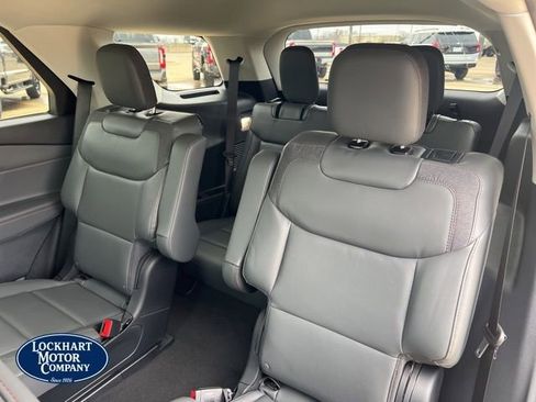 New 2026 Ford Explorer Active w/ Active Comfort Package RWD image 15