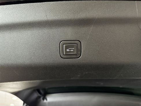Used 2025 GMC Yukon XL Elevation w/ LPO, Floor Liner Package AWD/4WD image 21