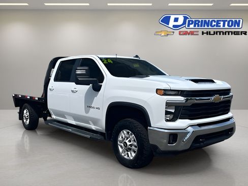 Used 2024 Chevrolet Silverado 2500 LT w/ Convenience Package AWD/4WD image 1