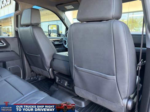 Used 2024 Chevrolet Silverado 3500 LT w/ Convenience Package image 26