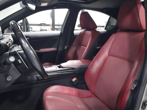 Used 2022 Lexus IS 300 w/ Premium Package RWD image 35