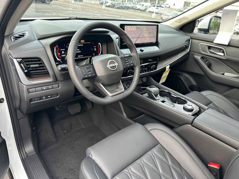 New 2026 Nissan Rogue Platinum w/ Platinum Premium Package AWD/4WD image 32