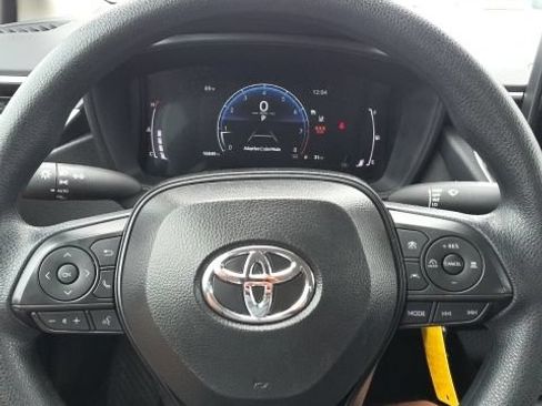 Used 2026 Toyota Corolla LE FWD image 17