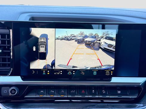 Used 2022 Chevrolet Silverado 1500 LTZ w/ LTZ Premium Package image 34