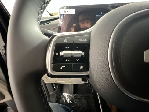 New 2026 Kia Carnival FWD image 18