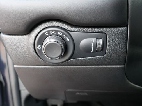 Certified 2024 Dodge Durango SXT image 26