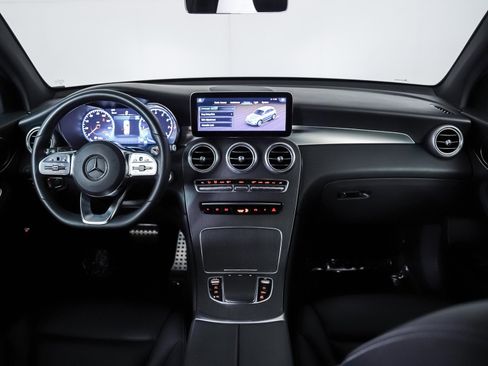 Certified 2022 Mercedes-Benz GLC 300 image 10