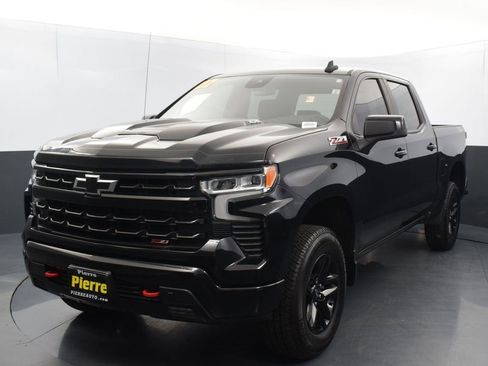Used 2022 Chevrolet Silverado 1500 LT Trail Boss image 1