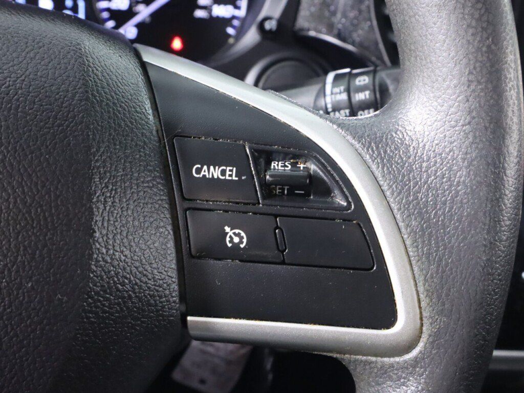 Used 2020 Mitsubishi Outlander ES AWD/4WD image 14