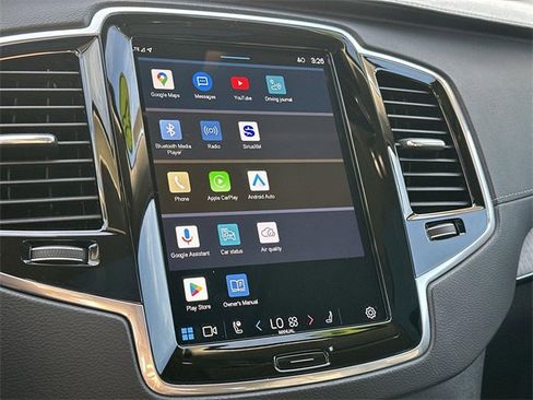 Used 2023 Volvo XC90 T8 Ultimate w/ Lounge Package image 39