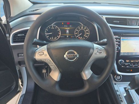 Used 2017 Nissan Murano S w/ Navigation Package image 12