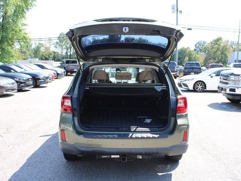 Used 2017 Subaru Outback 2.5i AWD/4WD image 9