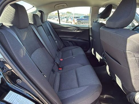Used 2025 Toyota Camry LE FWD image 28