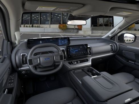 New 2026 Ford Expedition Platinum w/ Driver's Package AWD/4WD image 9