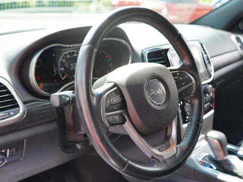 Used 2019 Jeep Grand Cherokee Altitude AWD/4WD image 63
