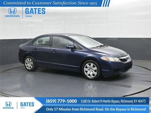 Used 2010 Honda Civic LX image 1