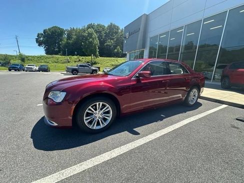 Used 2020 Chrysler 300 Touring L w/ Quick Order Package 2EF RWD image 24