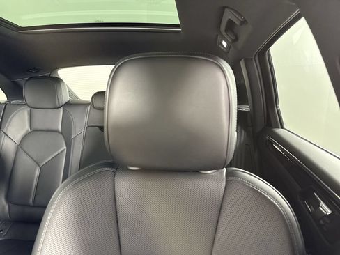Certified 2025 Porsche Macan AWD/4WD image 41