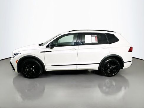 Used 2023 Volkswagen Tiguan SE R-Line image 5