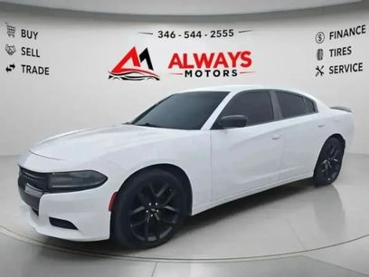 Used 2019 Dodge Charger SXT w/ Blacktop Package