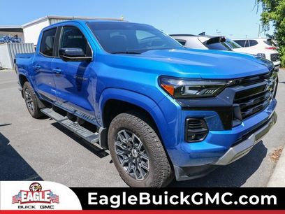 Used 2024 Chevrolet Colorado Z71 w/ Z71 Convenience Package 2