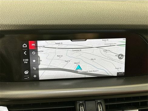 Used 2022 Alfa Romeo Stelvio Veloce image 12